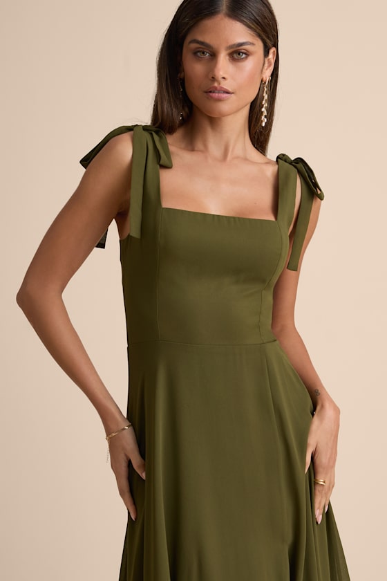 Love Me Forever Black Square Neck Maxi Dress