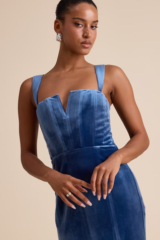 Pristine Luxury Dark Mauve Velvet Bustier Maxi Dress