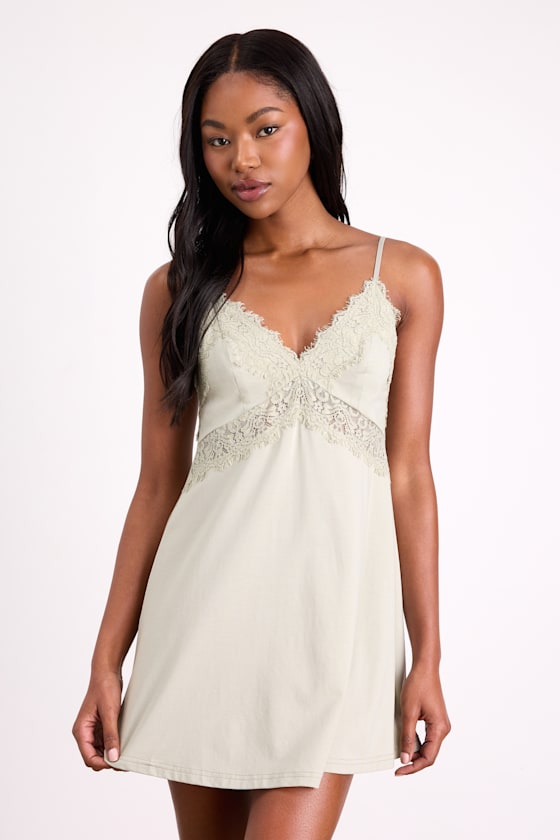 Absolutely Enchanting White Lace Lingerie Slip