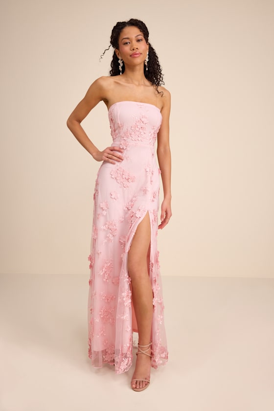 Rare Presence Black 3D Floral Embroidered Maxi Dress