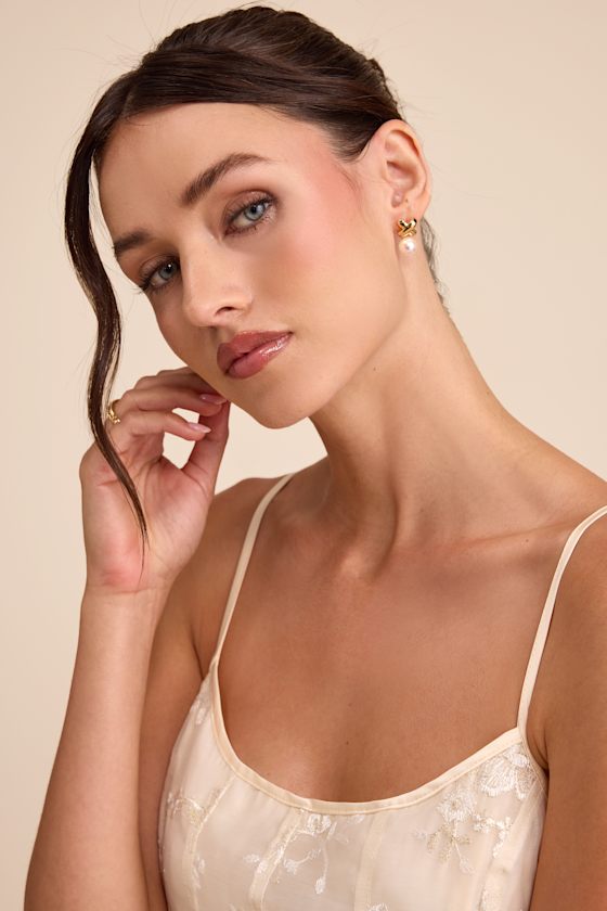 Arabeth 14KT Gold Pearl Stud Earrings
