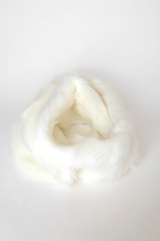 Demure and Dreamy Ivory Faux Fur Stole