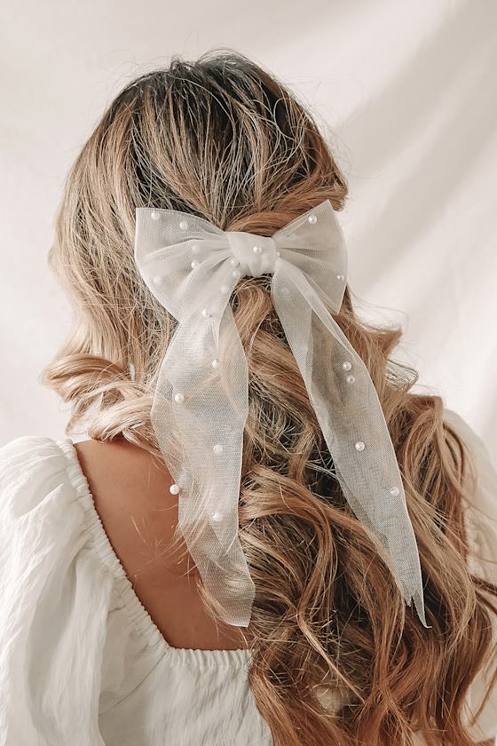 Mariella White Pearl Tulle Bow