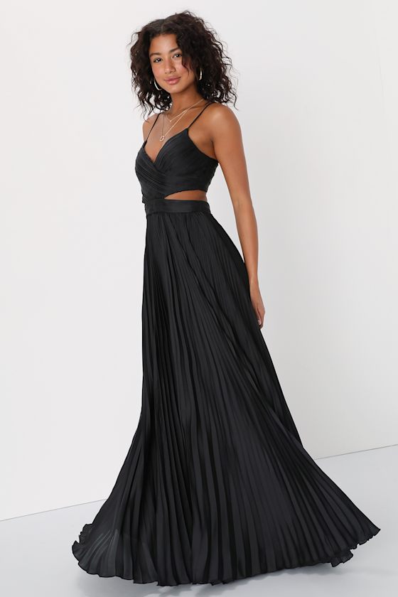 Got the Glam Wine Red Pleated Cutout Maxi Dress