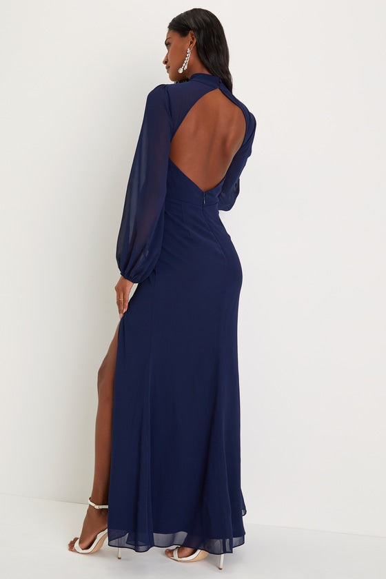 Graceful Entrance Black Long Sleeve Backless Maxi Dress