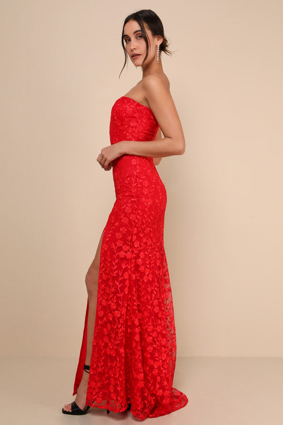 Romantic Beauty Green Floral Embroidered Strapless Maxi Dress