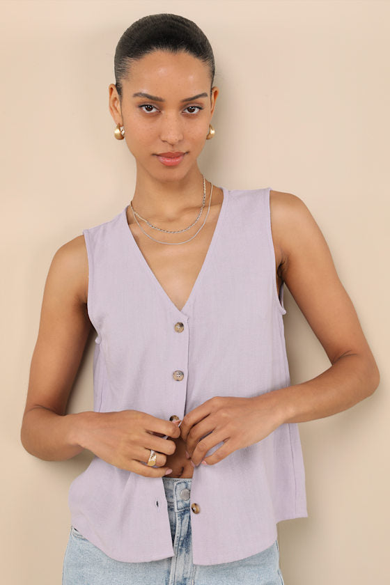 Casually Sophisticated Blue Linen Button-Front Top