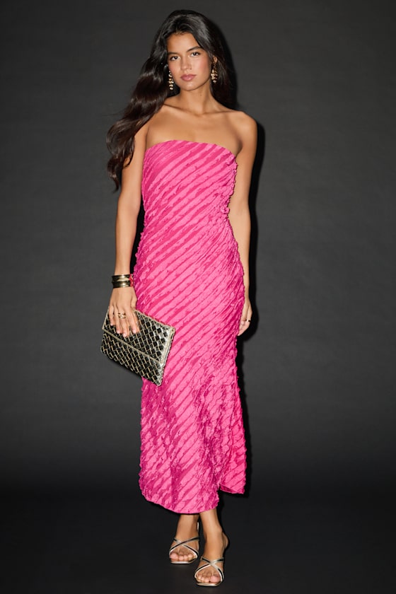 Faelyn Brown Strapless Ruffled Midi Dress
