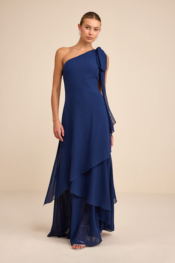 Camellia Light Yellow One-Shoulder Bow Maxi Dress