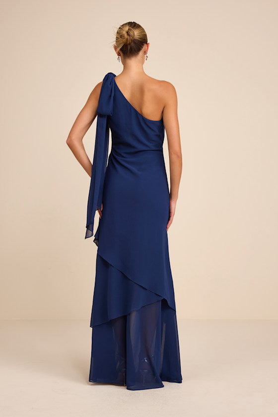 Camellia Light Yellow One-Shoulder Bow Maxi Dress