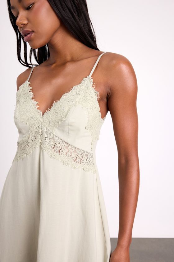 Absolutely Enchanting White Lace Lingerie Slip
