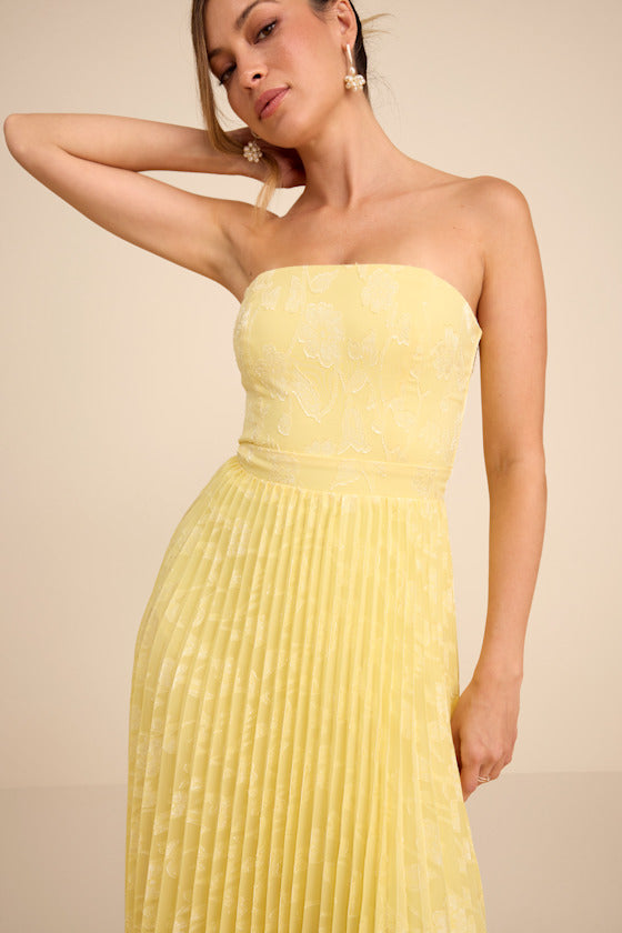 Perfectly Stunning Ivory Jacquard Strapless Midi Dress